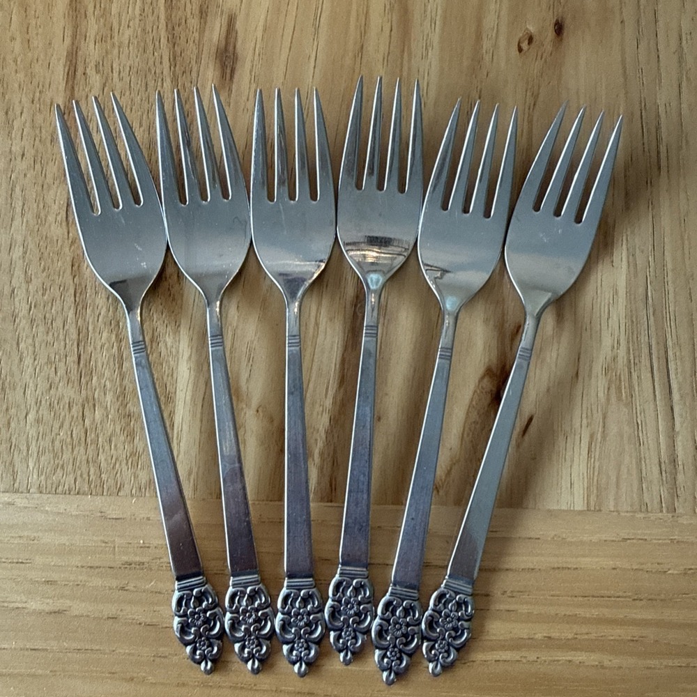Lot of 6 Oneidacraft Deluxe NORDIC CROWN Small forks Stainless 6"